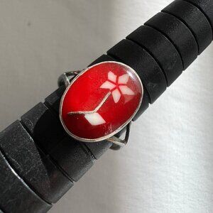 Berry Red Enamel White Flower Design Silver Tone Alpaca Mexico Ring Size 4.75